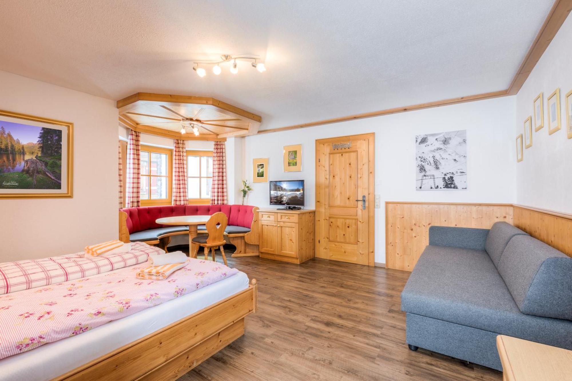 Schmiedlehenalm Apartment Obertauern Luaran gambar